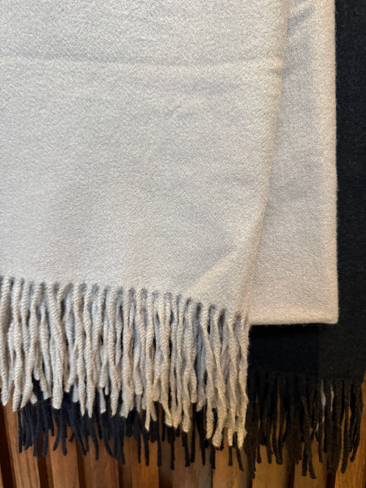 WOOL SCARF