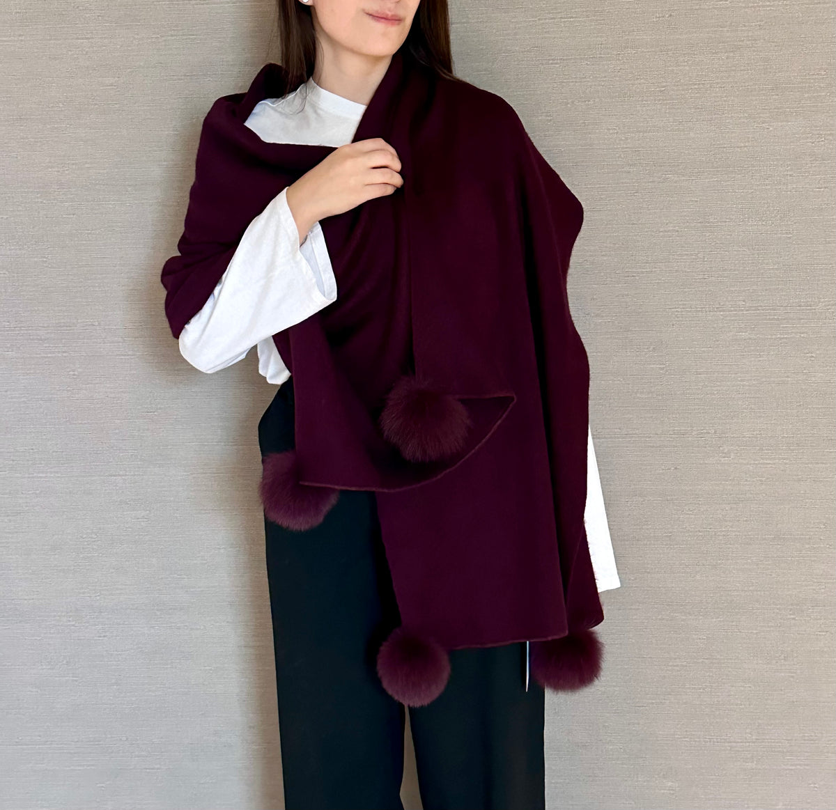 FOX POM POM WOOL SCARF WINE