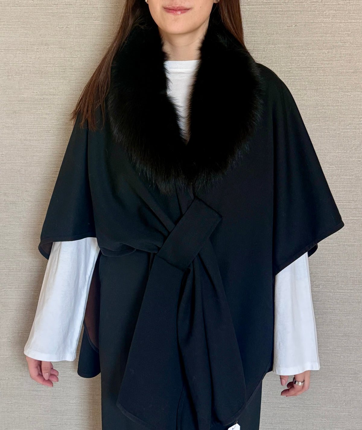 WOOL AND FOX KNOT SHAWL BLACK