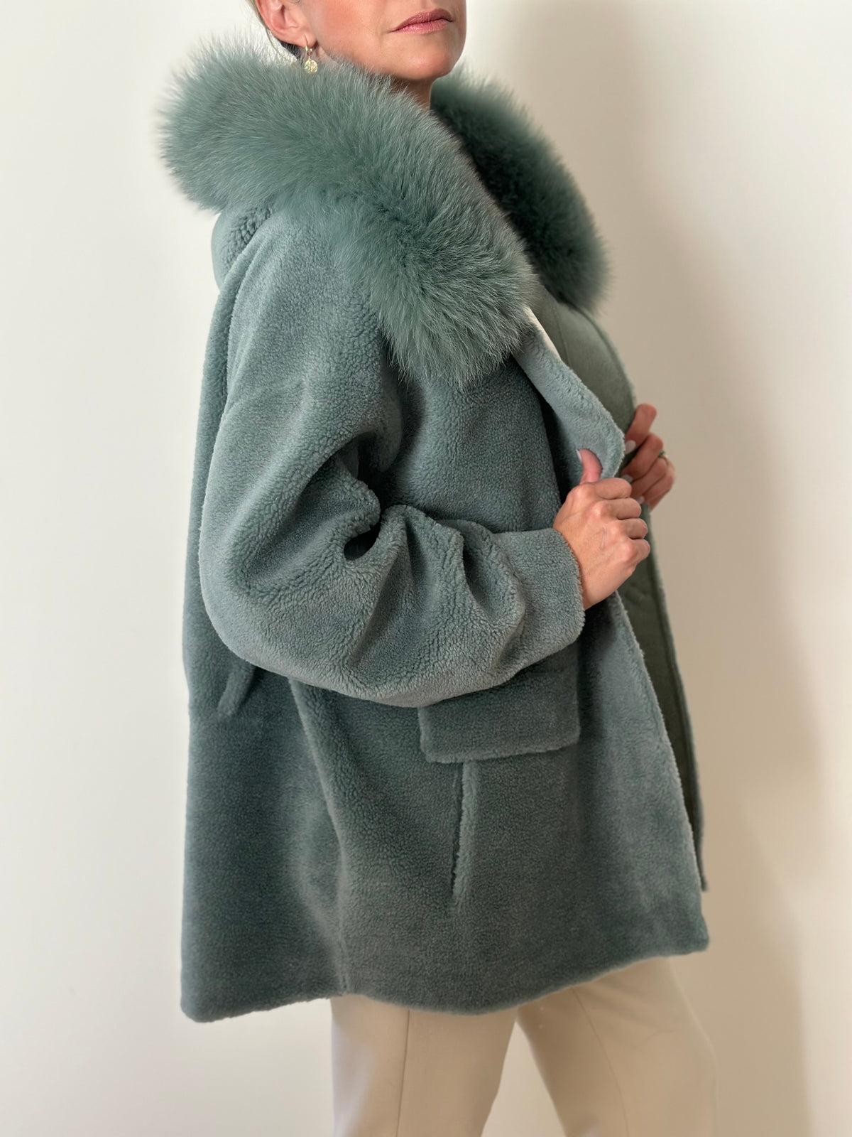 LONG WOOL AND FOX JACKET