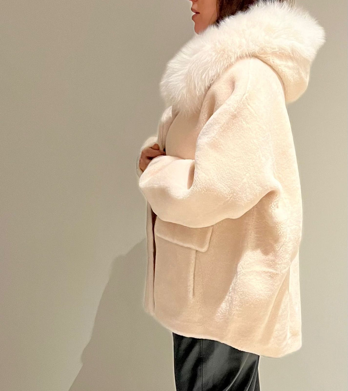 LONG WOOL AND FOX JACKET