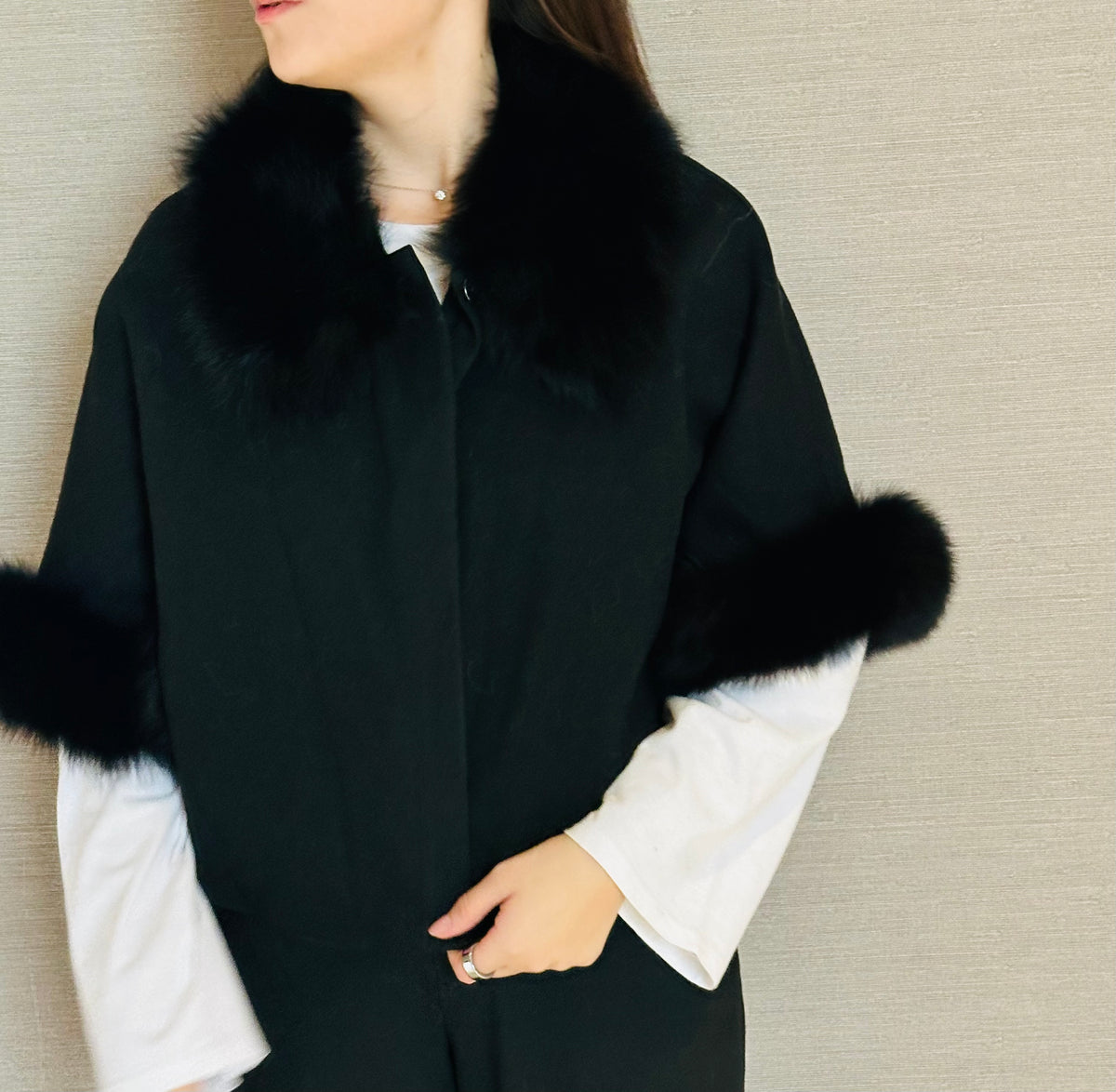 FOX COLLAR AND CUFF CAPE