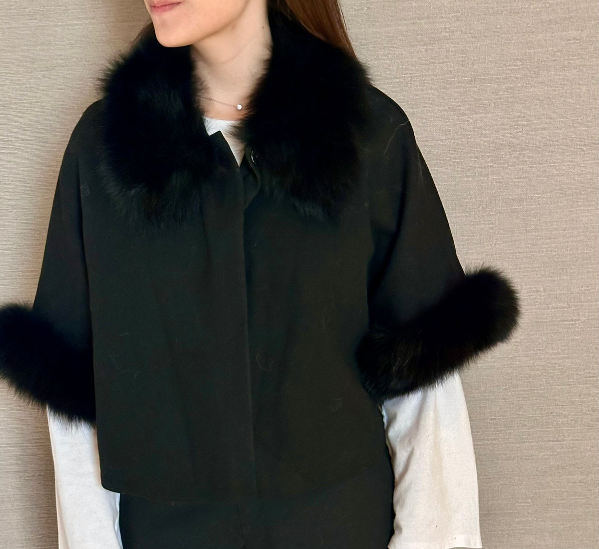 FOX COLLAR AND CUFF CAPE