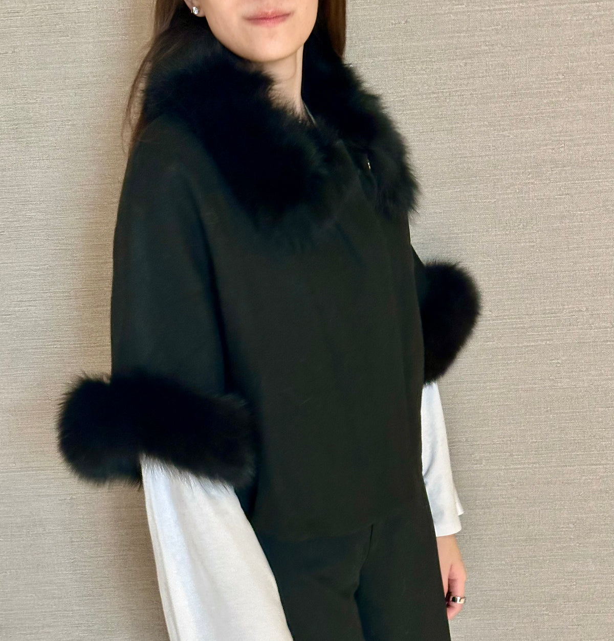 FOX COLLAR AND CUFF CAPE