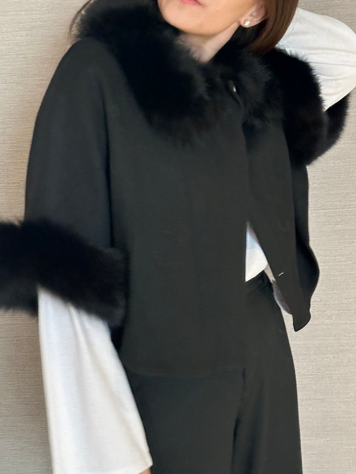 FOX COLLAR AND CUFF CAPE