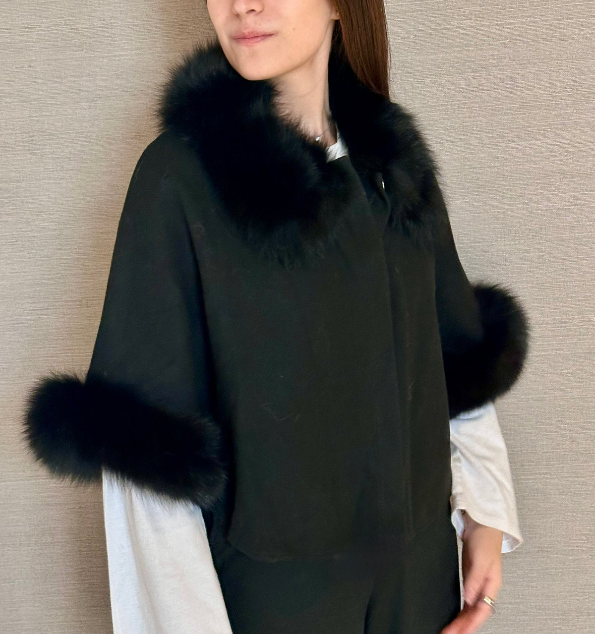 FOX COLLAR AND CUFF CAPE