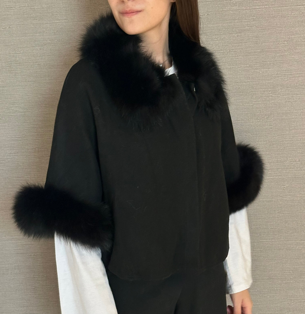 FOX COLLAR AND CUFF CAPE