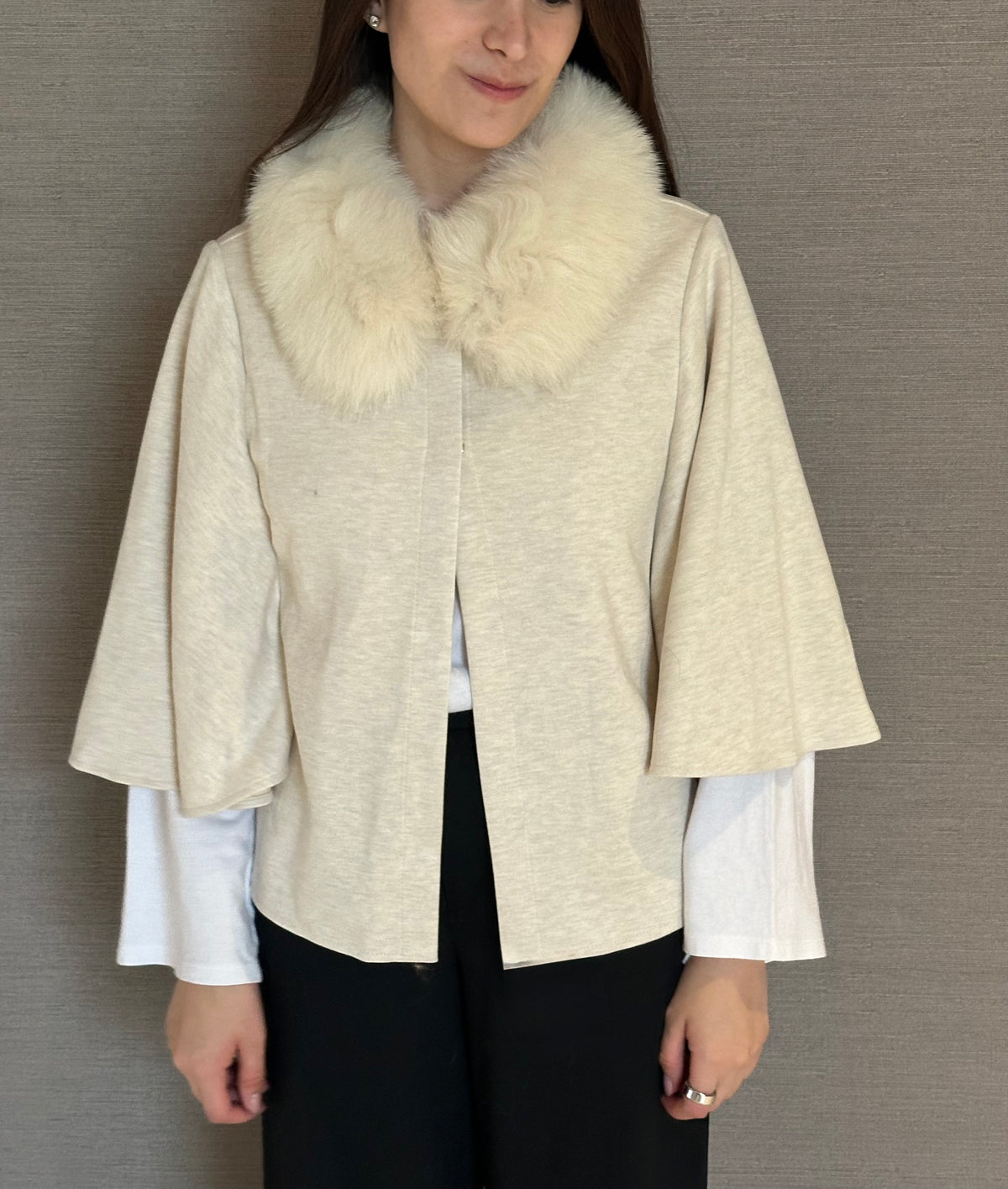 FOX COLLAR CAPE