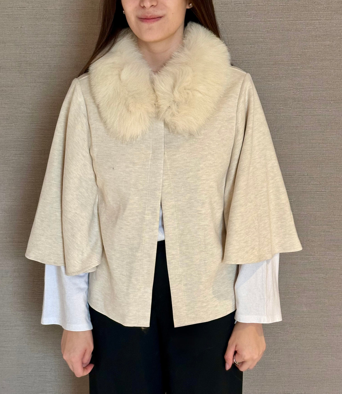 FOX COLLAR CAPE
