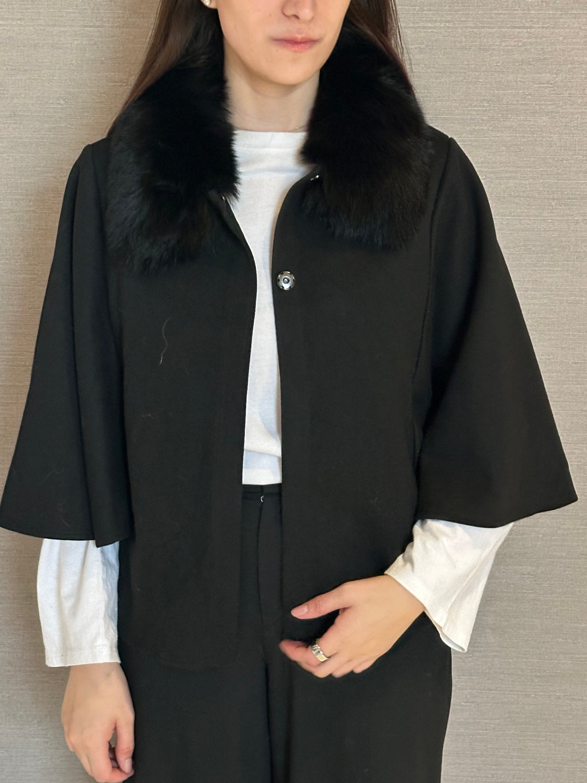 FOX COLLAR CAPE
