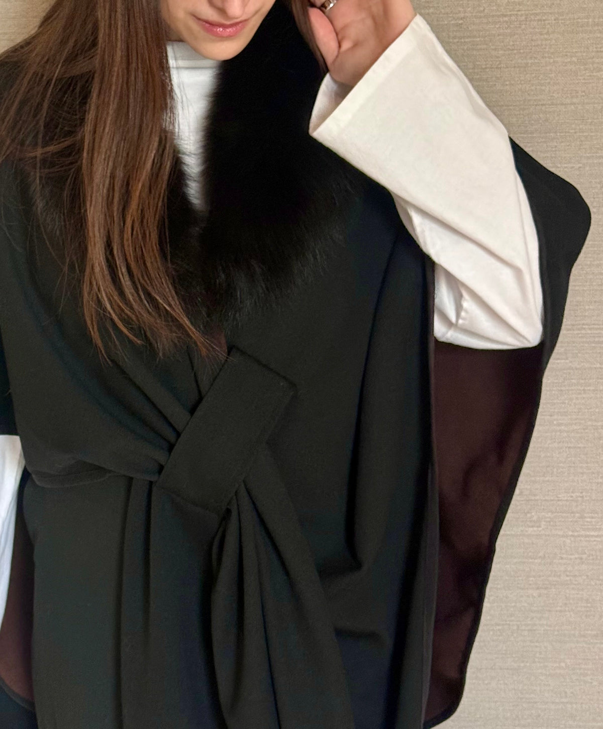 WOOL AND FOX KNOT SHAWL BLACK