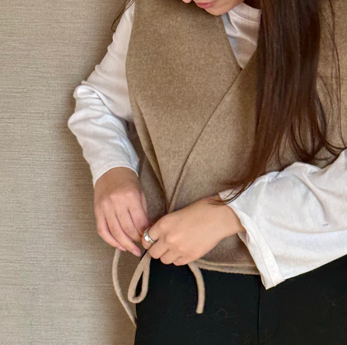 WOOL SAND VEST