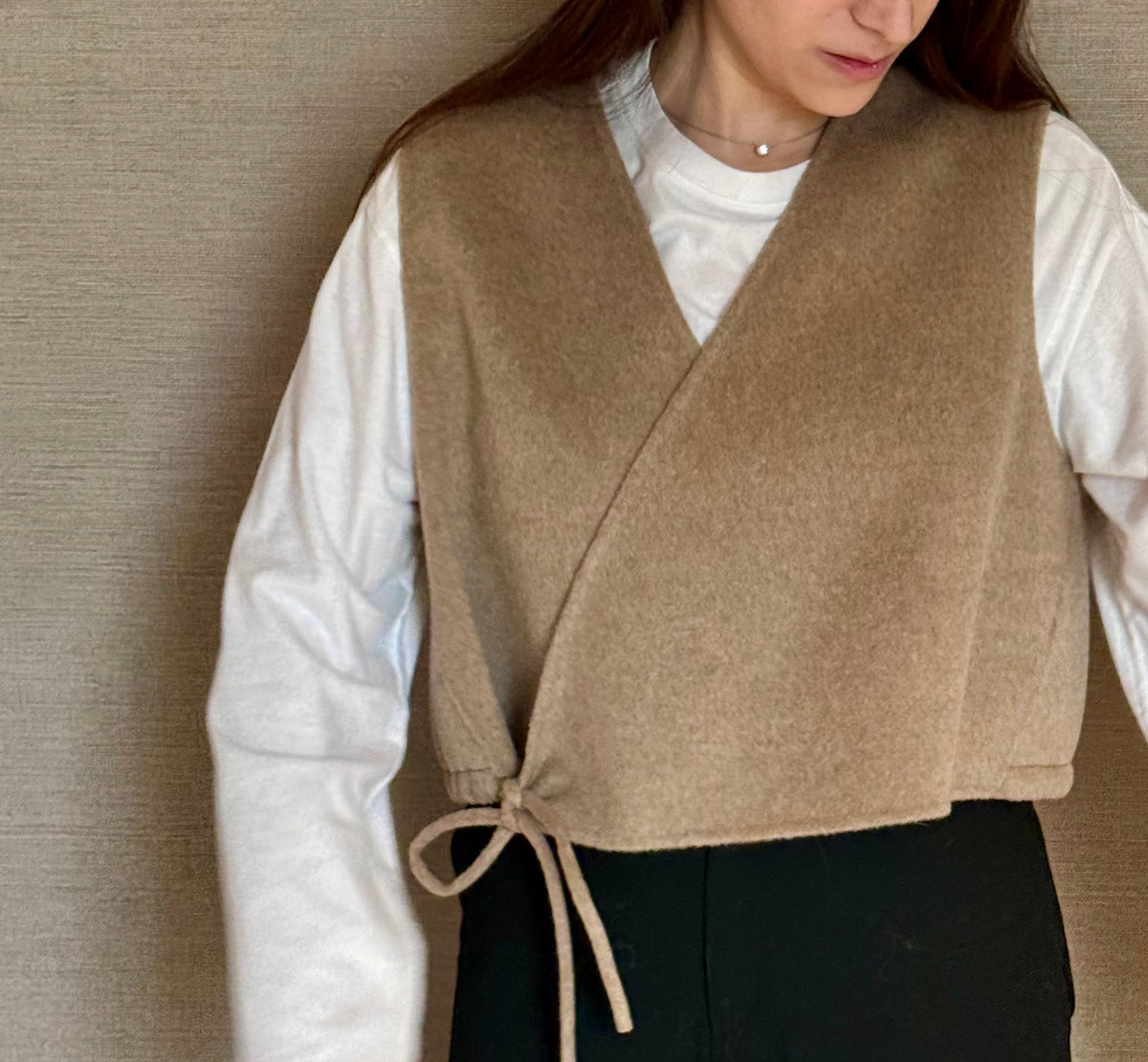 WOOL SAND VEST