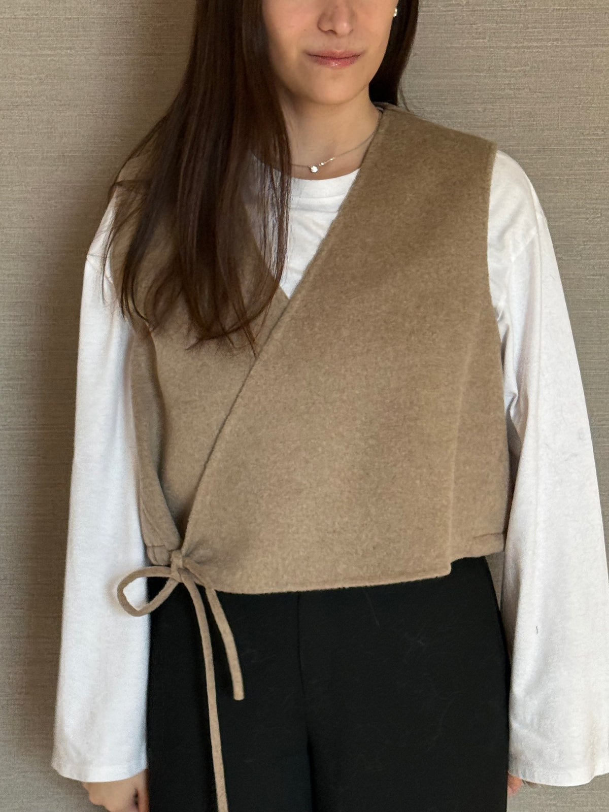 WOOL SAND VEST